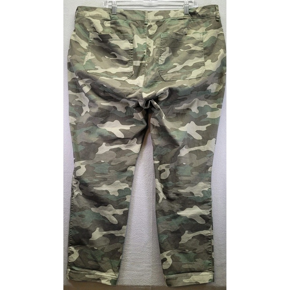 Old Navy Chino Camo Pixie Pants Green Womens‎ Size 18 Straight Leg - Picture 8 of 10